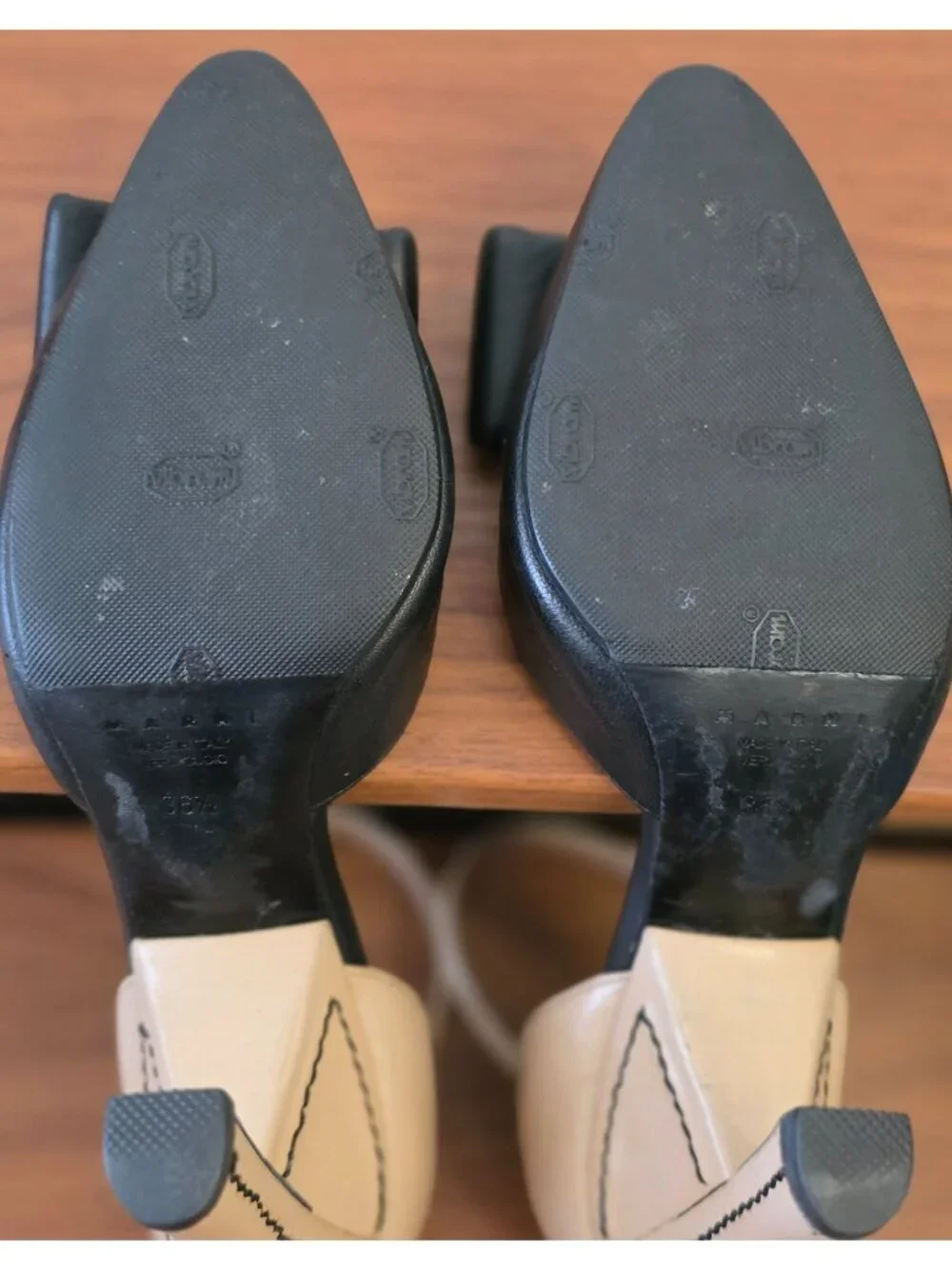 MARNI Two-Tone Black & Beige Leather Heels w/ Bow Detail Sz 36.5 - Made In Italy